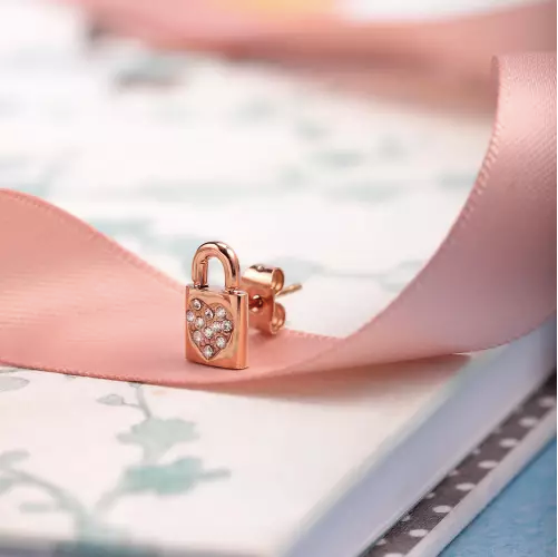 La Petite Story | Monorecchino Love