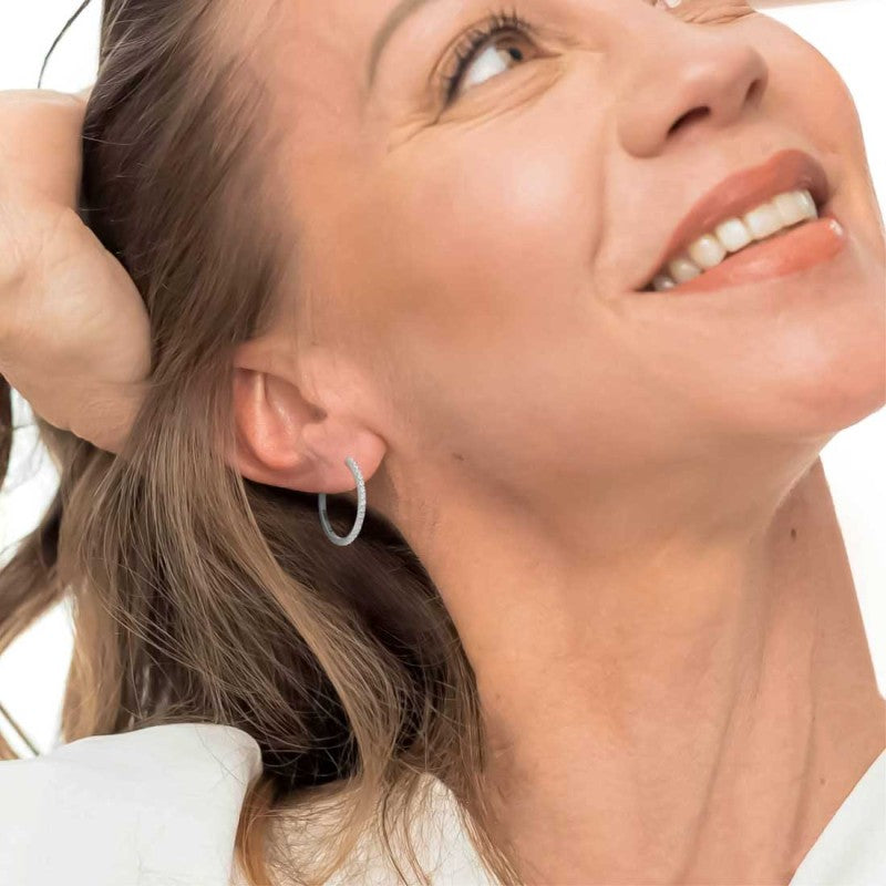 Marlù | Orecchino a cerchio 28,50 mm con zirconi bianchi