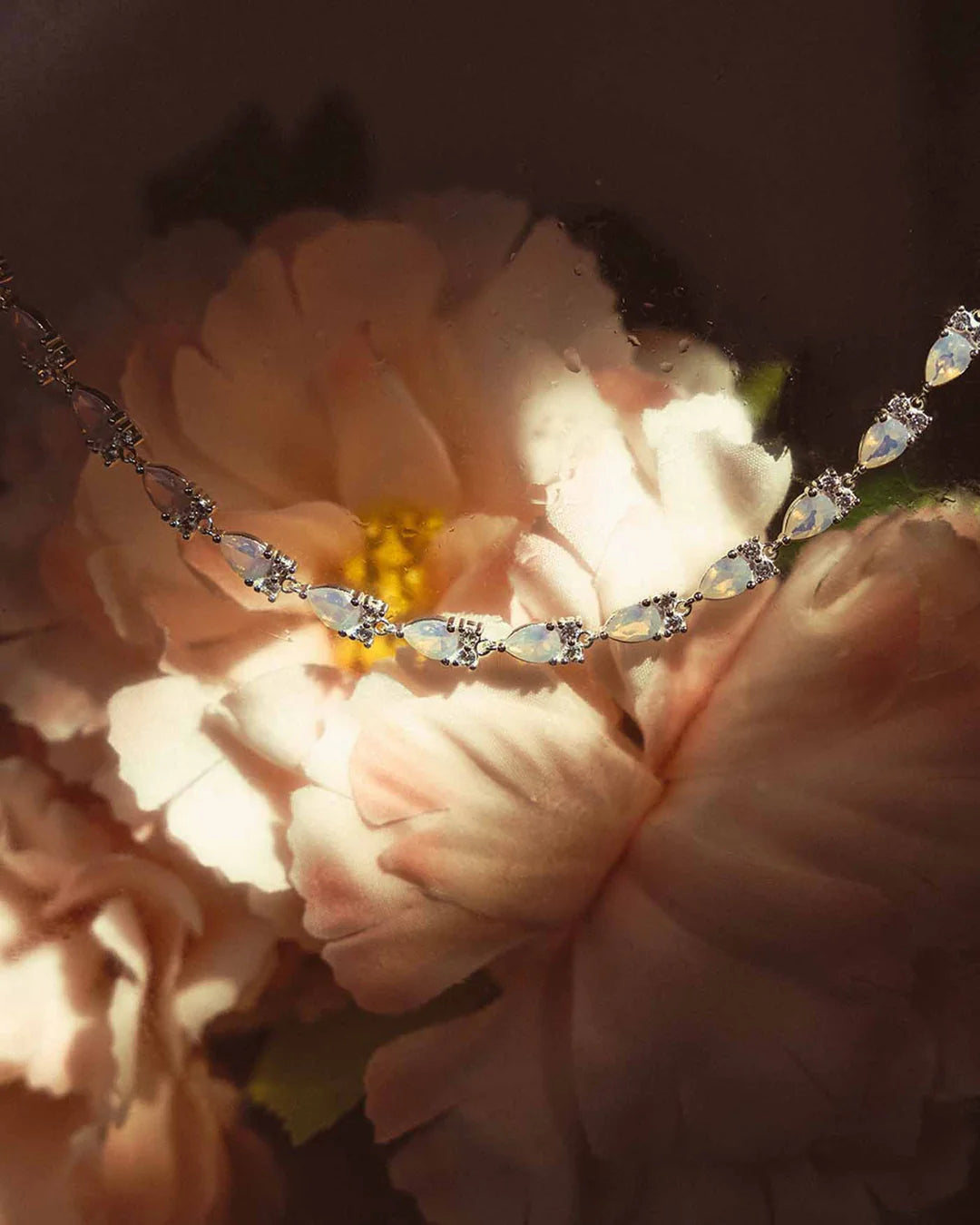 Amabile Jewels | Choker Petals