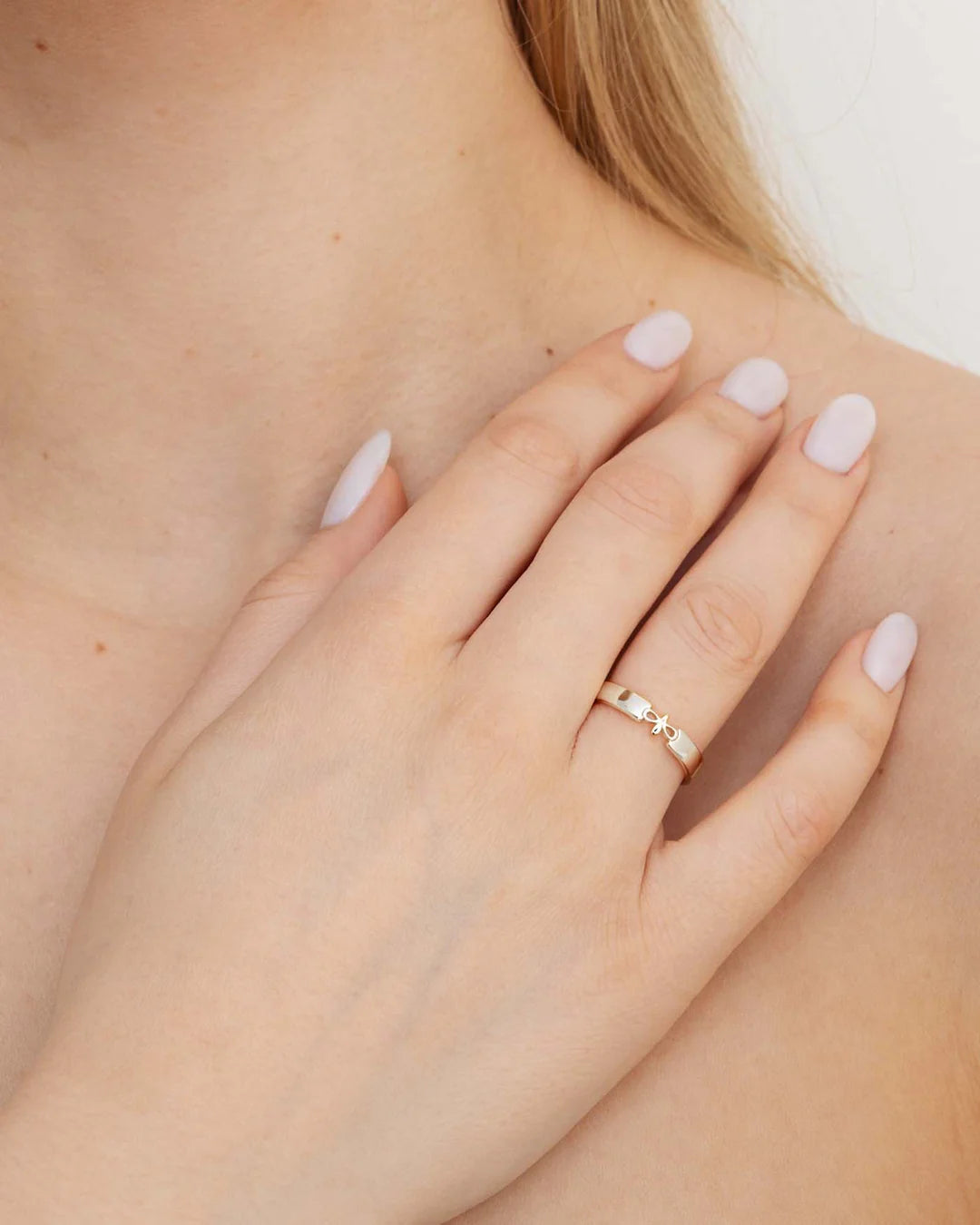 Amabile Jewels | Anello Fedina con Logo Amabile