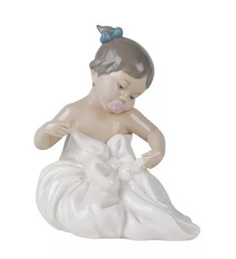Nao Porcelain | Statuina "Eccomi qua!"
