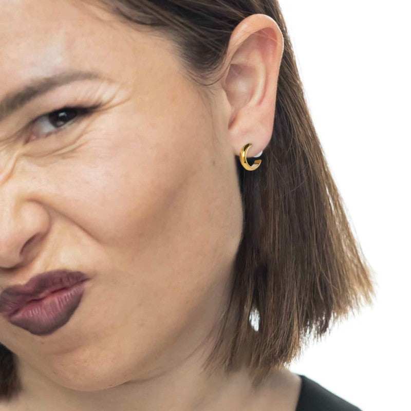 Marlù | Orecchino a lobo a cerchietto 1,5 cm con chiusura perla