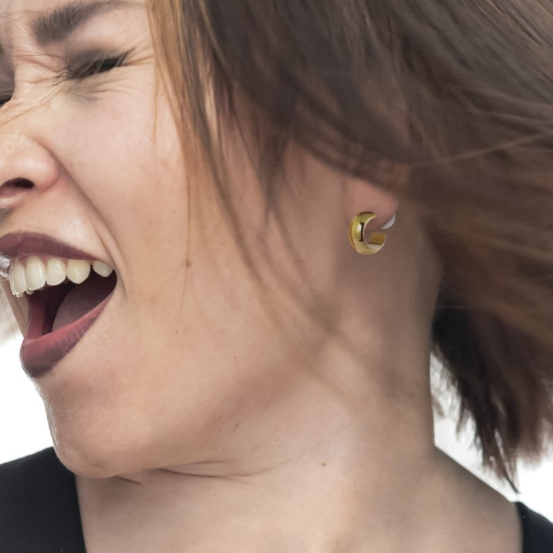 Marlù | Orecchino a lobo a cerchietto 1,8 cm con chiusura perla