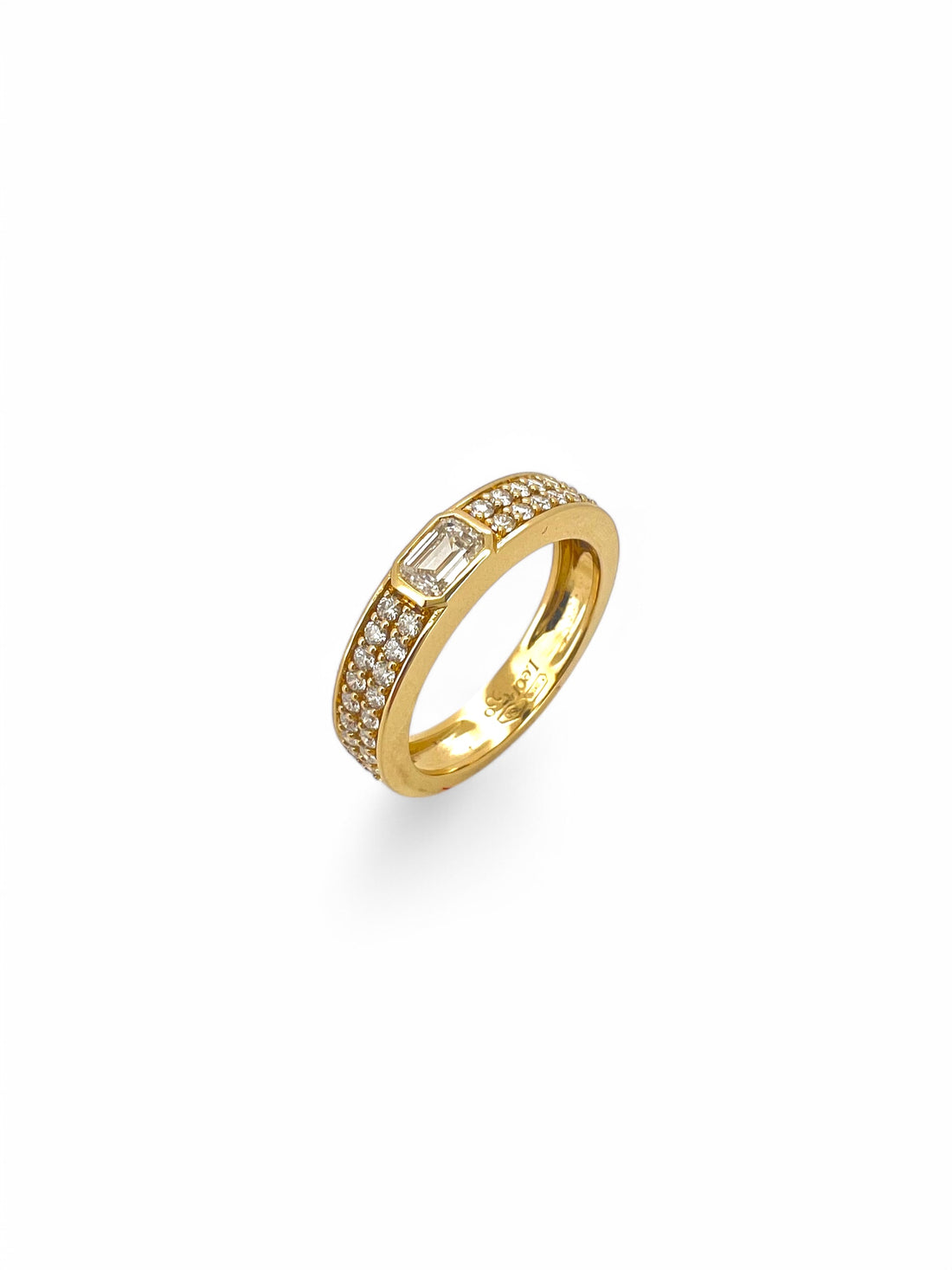 Leo Pizzo | Anello Polo