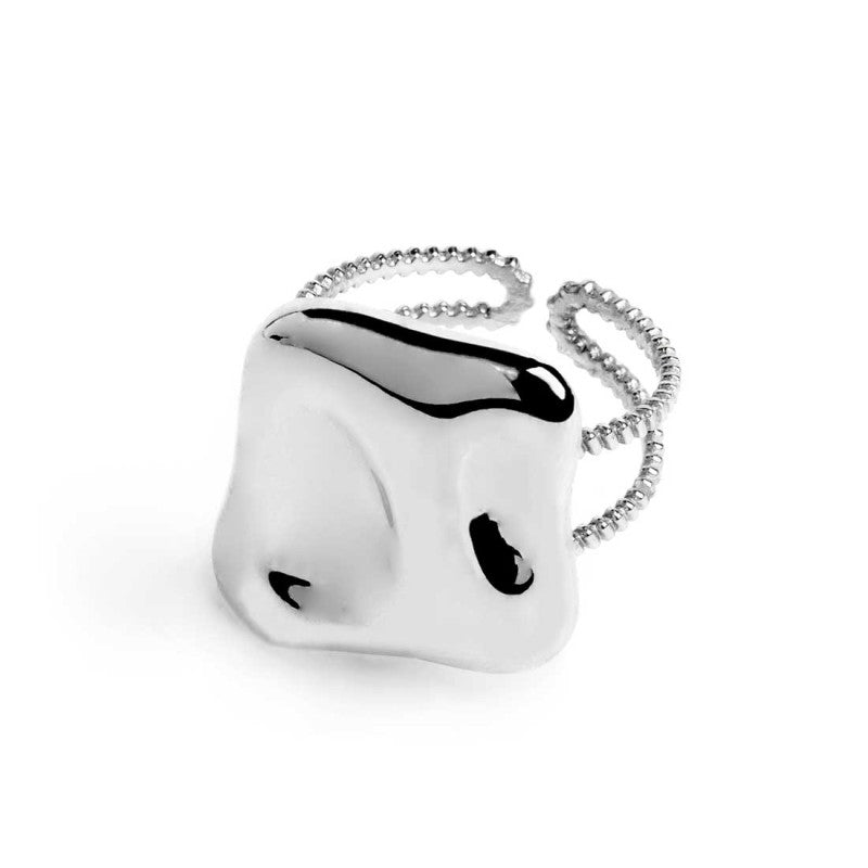 Marlù | Anello doppia fascia con quadrato irregolare martellato