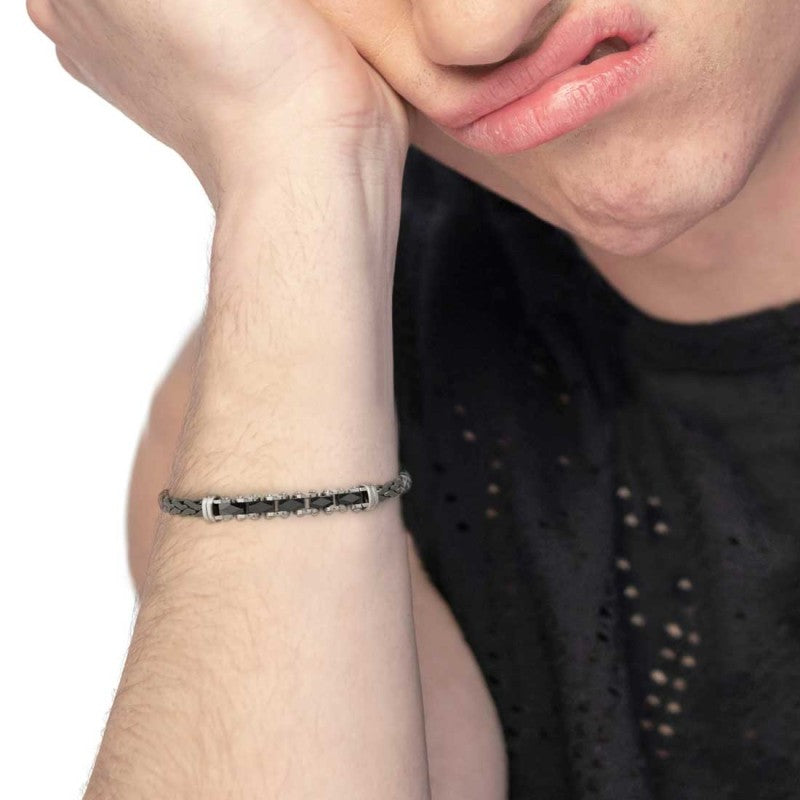 Marlù |Bracciale catena sonaglio piatta centrale con elementi in ceramica sfaccettata nera lucida