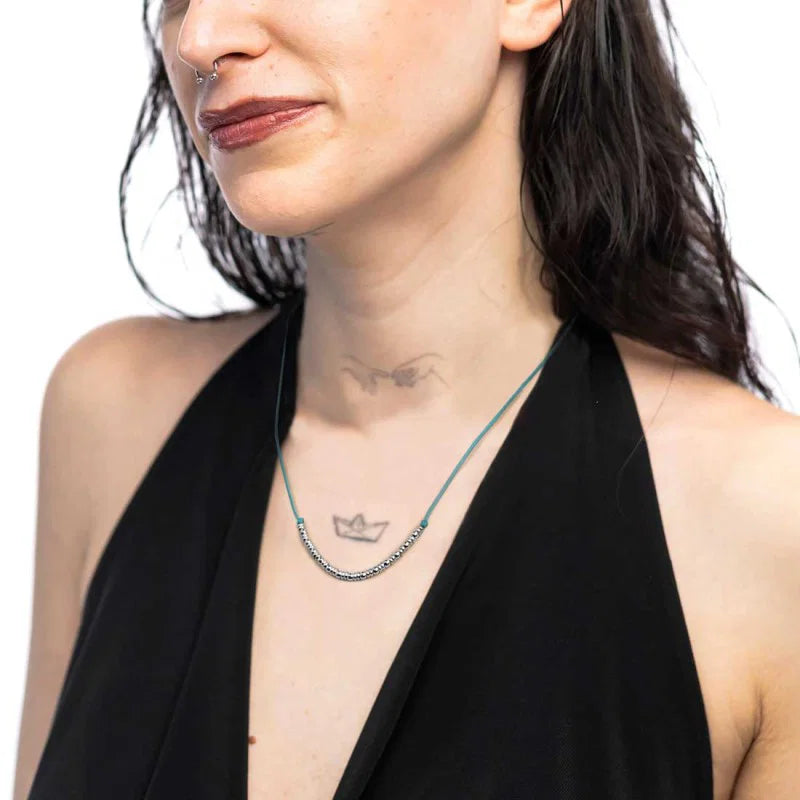 Marlù | Collana cordino con sfere e rondelle al centro